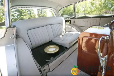 带镀金马桶的劳斯莱斯？126万欧元成交的定制传奇-2