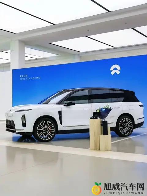 七八个变态用毛笔戳我尿孔：汽车创新实验：荒诞测试背后的科技突破-2