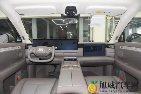 30分钟小订破8000！智己LS9 3369万起，大型SUV卷王来了？-1