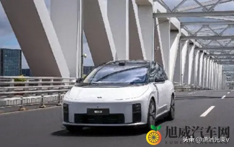 理想设计师说漏嘴，法拉利新车像i8，中国设计真被抄了？-2