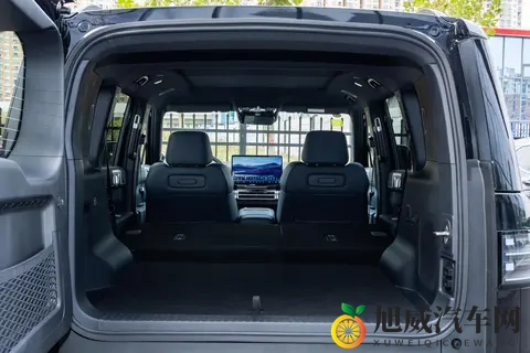 20万级SUV新标杆！四驱VS两驱，空间大动力强，选谁合适？-2