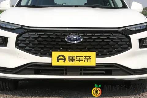 15万买合资B级车？空间大，动力足，关键还省油，蒙迪欧可以看看-3