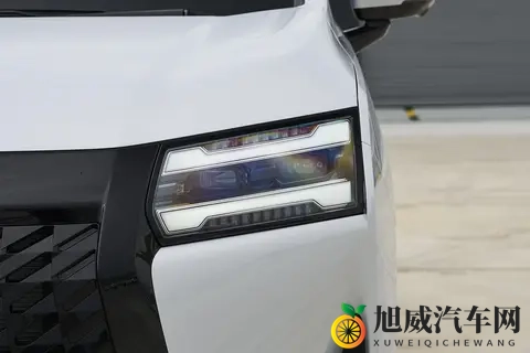 2+2+3座椅布局，双独悬，配电滑门，这款10万级家用MPV好开又好坐-1