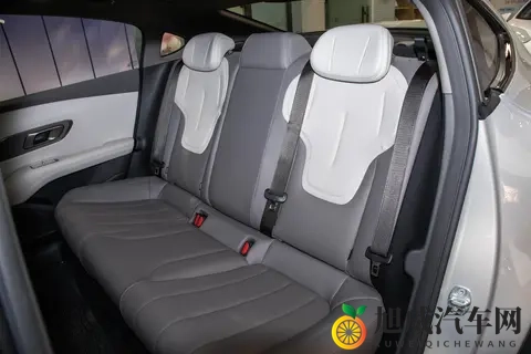 15万级买中型轿跑，选深蓝L06怎么样？体验后我想说说-2