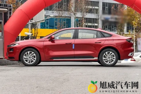 15万级家用车推荐！20T动力，轴距2945mm，油耗694L-1