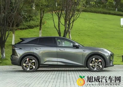 软件下载3.0.3每天无限次破解版大全华：科技革新引领汽车行业：新能源汽车、自动驾驶、共享经济崛起-2