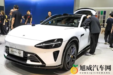 小米SU7街头起火,新能源汽车安全引深思-1