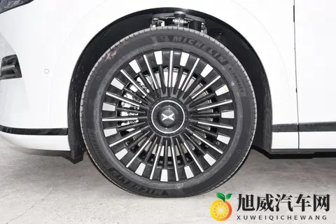 预售35万起&综合续航里程1602km 小鹏X9增程版实车到店-2