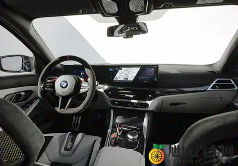 宝马M3旅行版9439万元，“机皇”动力无法克制-2