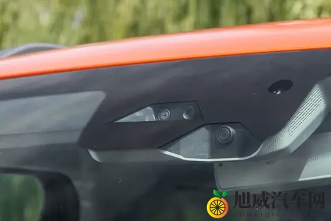 3929万入手6座SUV,四屏联动+8255芯片,续航1400km-1