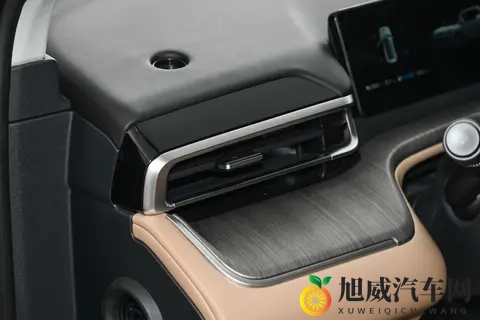 试驾广汽埃安i60增程版：解决增程车三大痛点，价格亲民-1