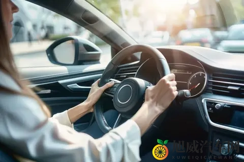 一生平安的8个驾驶细节，新手背熟能“续命”-1