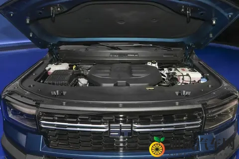 方盒子造型+空气悬架，纵横G700表现如何？-2