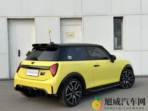 25万拿下准新MINI赛车手，回头率爆表的小钢炮！-2