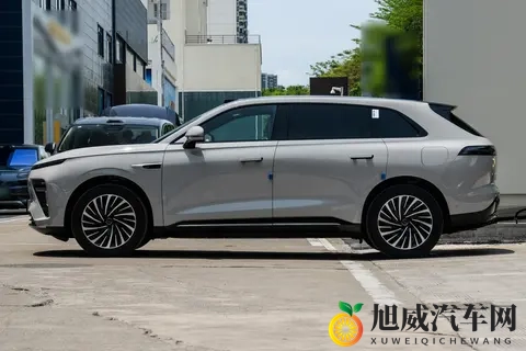 飞鱼底盘 20+黄金增程,2025款星纪元ET升级亮点体验如何?-2