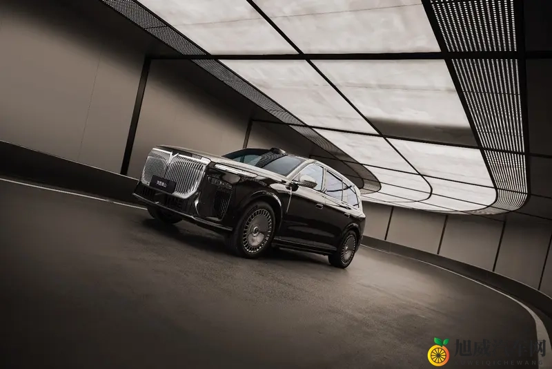 岚图泰山或45万叫板问界M9！-1