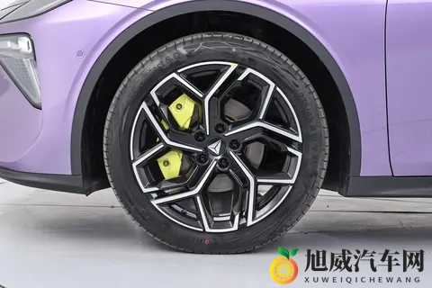 激光雷达+磁流变悬架,续航超600km,这15万级纯电车太懂咱了!-1