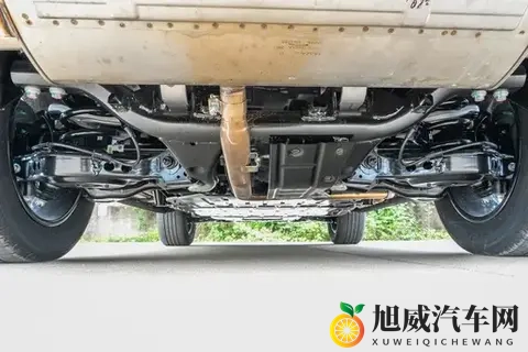 轴距为5198mm，这台国产SUV到底凭啥这么火？-3