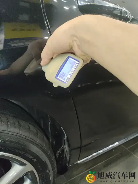 无门槛置换价558万,宏光MINIEV四门版上新-1