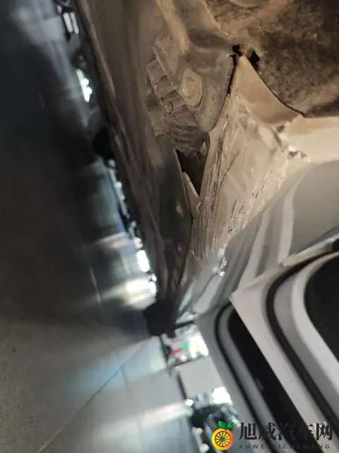 15万多拿下白色宝马325Li，8万公里正当年！-3