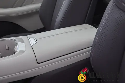 深度体验深蓝 S07 2026 款：续航与驾感新诠释-3