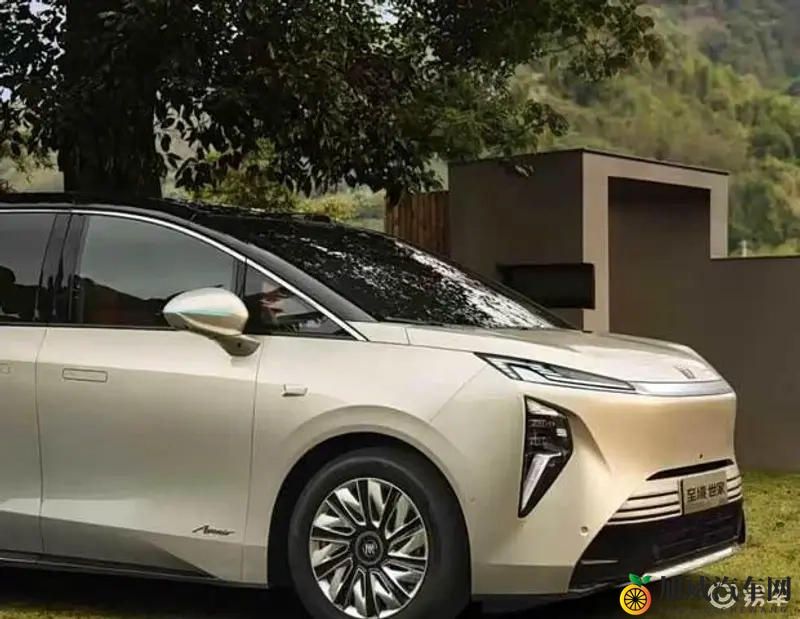 别克世纪混动版预告图 将年内上市-1