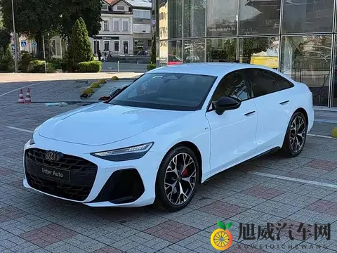 全新A6海外版实车曝光！这次奥迪是真下本了-1