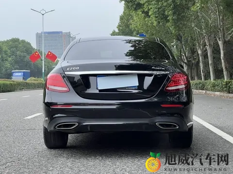 开了7年的奔驰E级，15万不到，圆你一个奔驰梦！-1