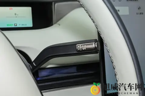 2025 款星途星纪元 ES:15 万出头买高端配置?这款车真没跟你开玩笑-2