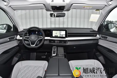 抠细节见真章：揽巡 2025 款三款四驱车型性价比硬核横评-1