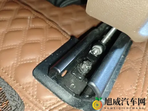 205万拿下20款奔驰E300L，一手豪华行政座驾，商务家用皆宜-2