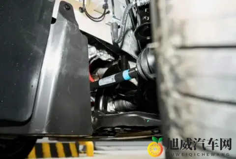 告别“选择困难症”：这辆十万级7座MPV，如何装下三代人的期待？-3