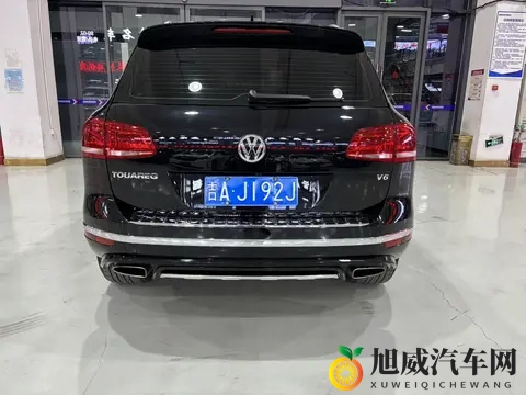 16万多拿下大众途锐,V6引擎+四驱,硬派越野也能家用-3