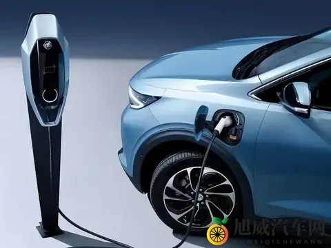 风向变了！全国缺口三千亿！2500万新能源车收养路费势在必行？-1