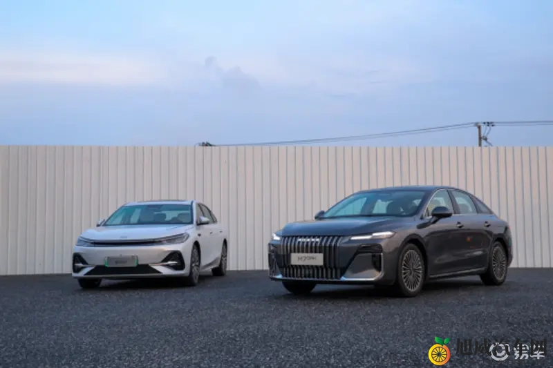 十万级混动家轿双车PK:荣威M7 DMH和银河A7-1