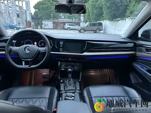 20年上牌大众帕萨特，56万公里，10万出头代步香不香？-1