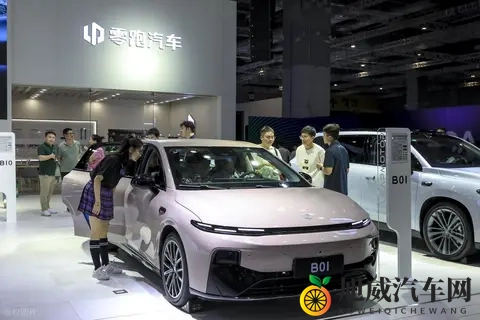 零跑Lafa5不再定义用户年龄，只要心态正确60、80、00后都是用户-3