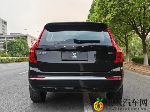 七座车来了，后备箱却小了，中产家庭该怎么选？-1