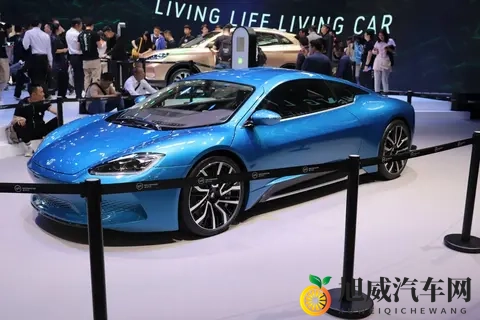 年轻人捡漏烂尾车？听我一句劝，半价买哪吒不如买二手油车！-1