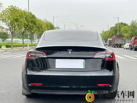11万多圆梦科技座驾，21年一手特斯拉Model3代步通勤优选-1