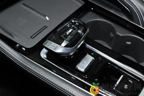 2026款吉利星瑞：20T+8AT，L2级辅助驾驶，13万级燃油轿车新标杆-1