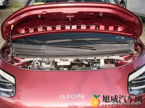 黄色成人软件下载:智能软件升级,汽车驾驶体验大飞跃-1