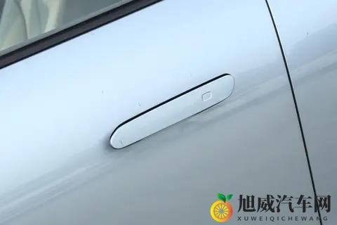 深度体验2025款星纪元ES:在20-30万区间值得细品的新能源轿车-2