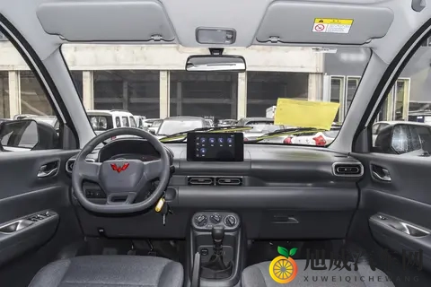 548万元起 新款五菱宏光家族上市 燃油_增程_纯电全都有-1