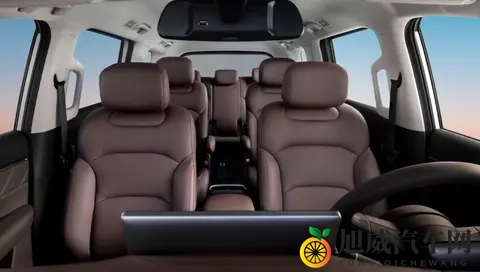 73万起售！五菱星光730上市，15T动力+侧滑门，纯电续航500公里-2