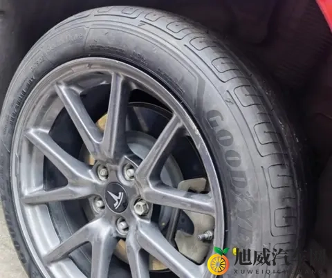 电击花蒂抽搐尖叫失禁H视频：汽车安全新标准：揭秘极端测试，挑战极限安全-3