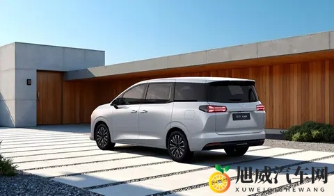 新能源版起售价 1068 万元 五菱星光 730 将于 11 月上市-1