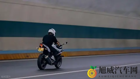 摩托车上高速，12省市政策突变！-3