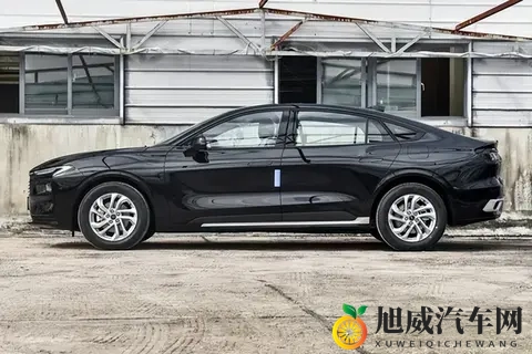 车型实测：大马力+低油耗，终于有台能兼顾的B级车了-1