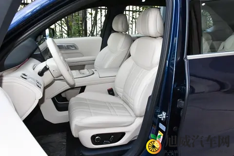 问界M9VS深蓝S09：两种不同的家庭用车理念-1